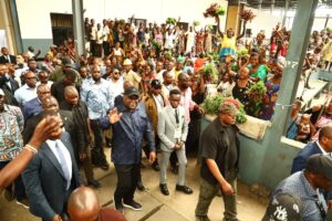 Lire la suite à propos de l’article Kasaï : le président Félix Tshisekedi oeuvre au désenclavement du Kasaï