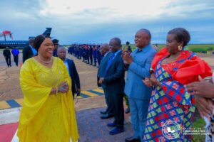 Lire la suite à propos de l’article Lualaba: Fifi Masuka de retour à Kolwezi et prête à affronter les défis de sa province