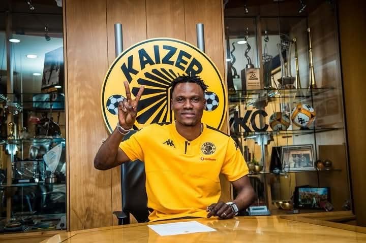 Mercato : l&rsquo; Attaquant congolais Glody Lilepo de retour en Afrique pour signer aux Kaizer Chiefs de l&rsquo;Afrique du Sud