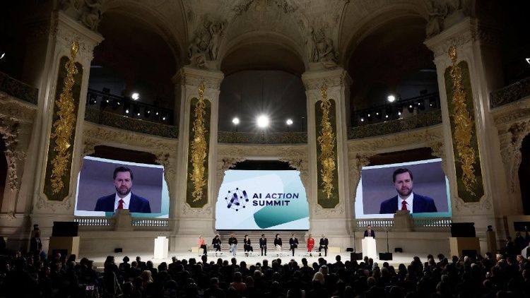 Sommet de Paris : 61 Etats signent la déclaration sur la nécessité d’une IA «éthique»