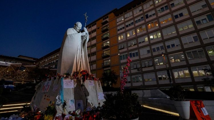 L’état de santé du Pape François en légère amélioration