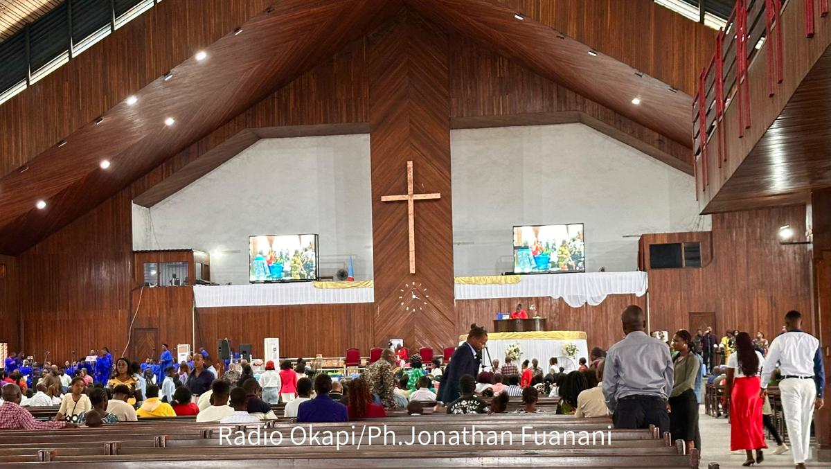 Muanda: un militaire fusille trois personnes dans une église à Banana