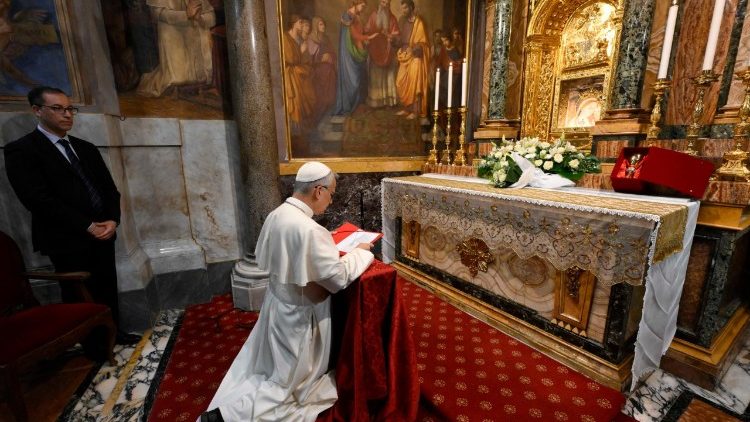 Léon XIV dans un sanctuaire augustinien et sur la tombe de François