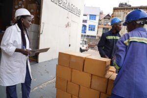 Lire la suite à propos de l’article Est de la RDC : 23 tonnes de médicaments contre le VIH et la tuberculose, don du PNUD en partenariat avec le Fonds mondial