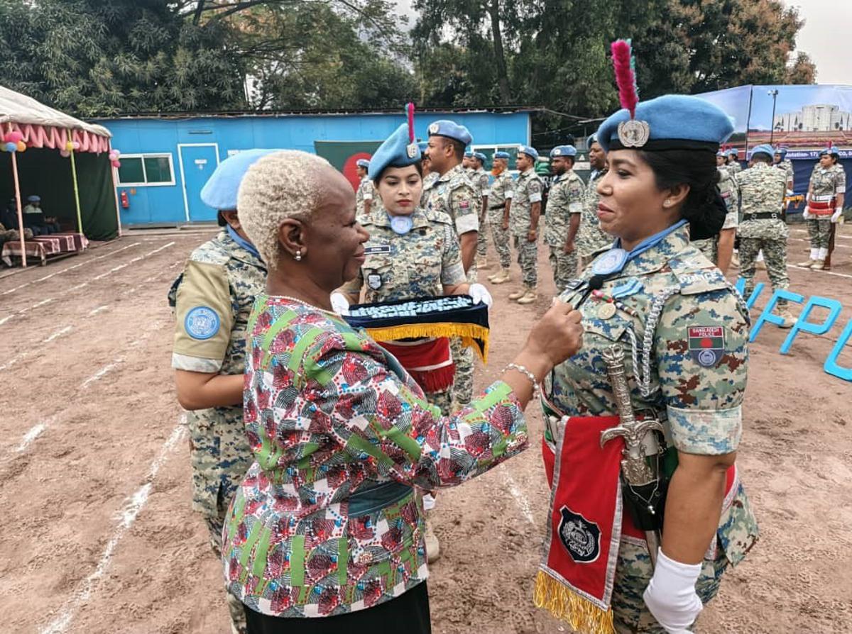 178 policiers bangladais décorés par la MONUSCO pour leur mission en RDC