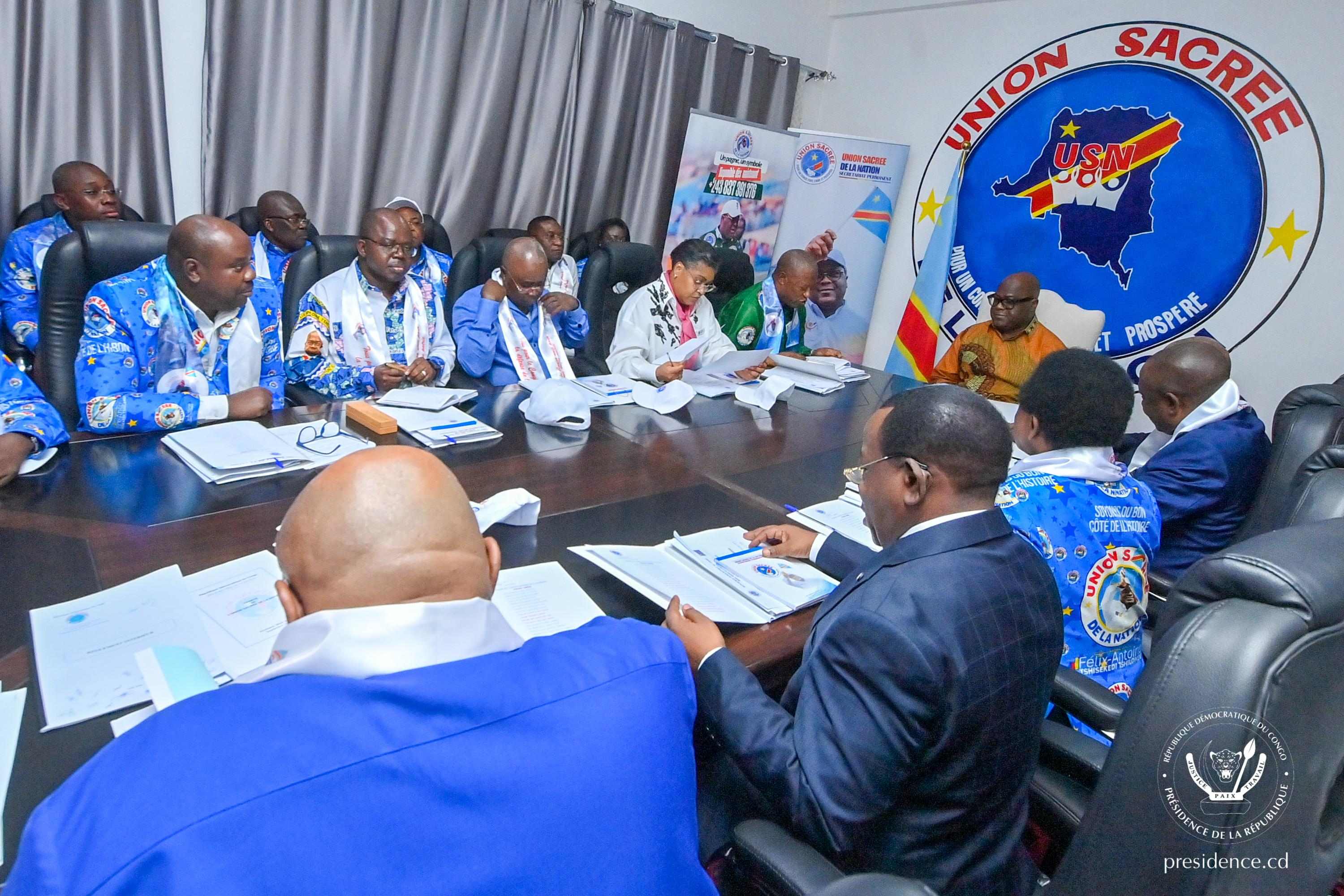 USN: autour du Chef de l’État, le Présidium valide la Charte amendée de la plateforme et le Règlement intérieur