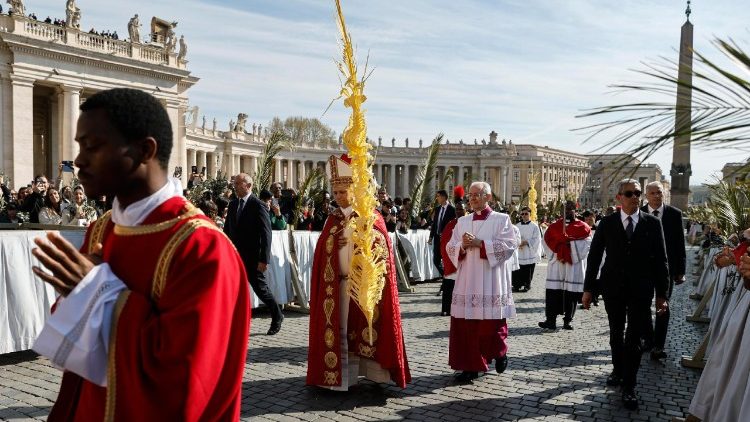 You are currently viewing Dimanche des Rameaux: «Jésus Roi de la paix», face à la violence du monde