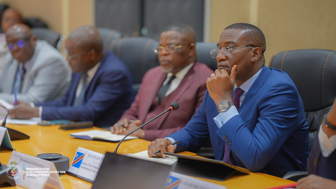 Lire la suite à propos de l’article Projet du 2e recensement général en RDC: Guylain Nyembo à Abidjan pour s&rsquo;inspirer de l&rsquo;expérience ivoirienne