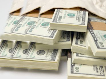 Lire la suite à propos de l’article USA: les prochains billets du dollar porteront la signature du président Donald Trump, selon des médias internationaux