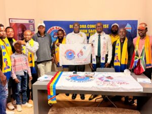 Lire la suite à propos de l’article Retour, en images, sur la cérémonie d&rsquo;adhésion à l&rsquo;Union sacrée section Afrique du Sud, des membres du MPP à Johannesburg (communication)