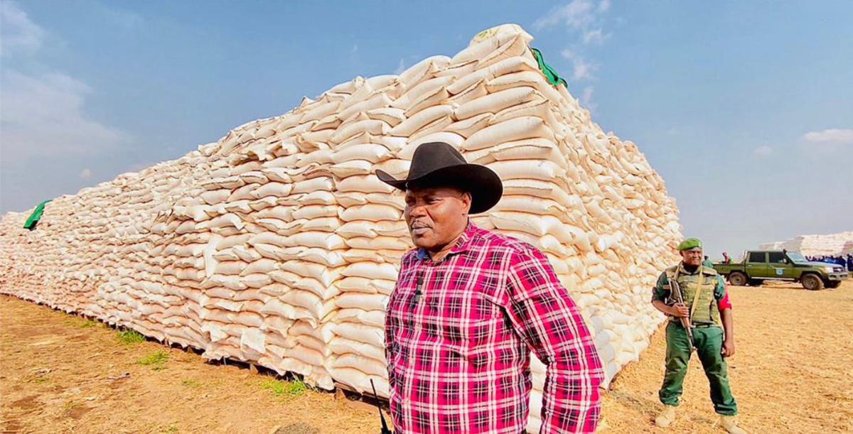 Lire la suite à propos de l’article Félix Tshisekedi lancera, bientôt, la récolte de 40 000 tonnes de maïs du Service national (SN)