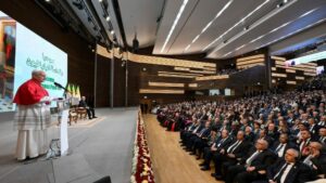 Devant les autorités algériennes, Léon XIV lance un appel à la paix et à la justice