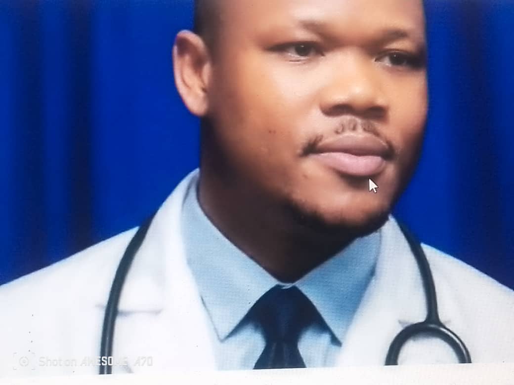 Lire la suite à propos de l’article Kinshasa : le docteur Balanganayi condamné à deux mois de prison avec sursis