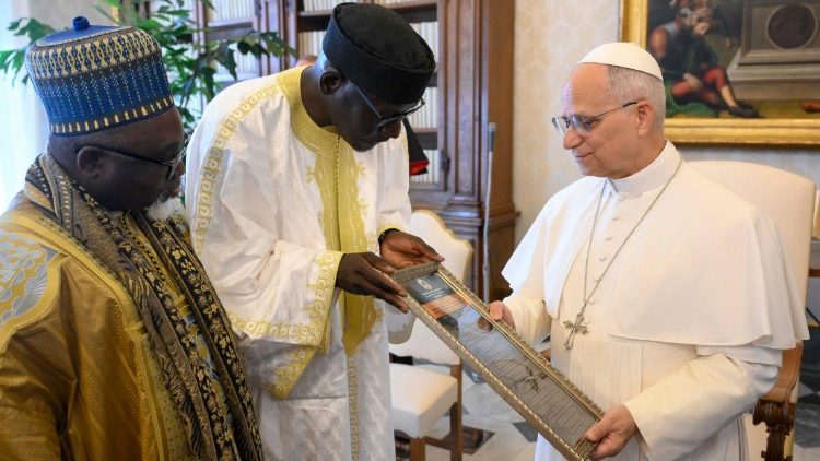 Le Pape invite musulmans et chrétiens du Sénégal à ne pas instrumentaliser le nom de Dieu*