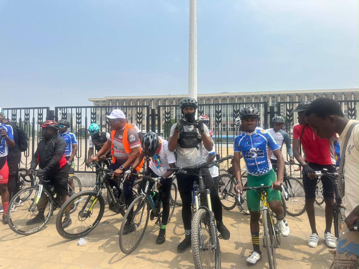 Les cyclistes de Kinshasa rendent un vibrant hommage à Miguel Masaisai*