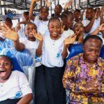 Le Chef de l&rsquo;État dote le Lycée Shaumba de deux bus et d&rsquo;une centaine d&rsquo;ordinateurs*