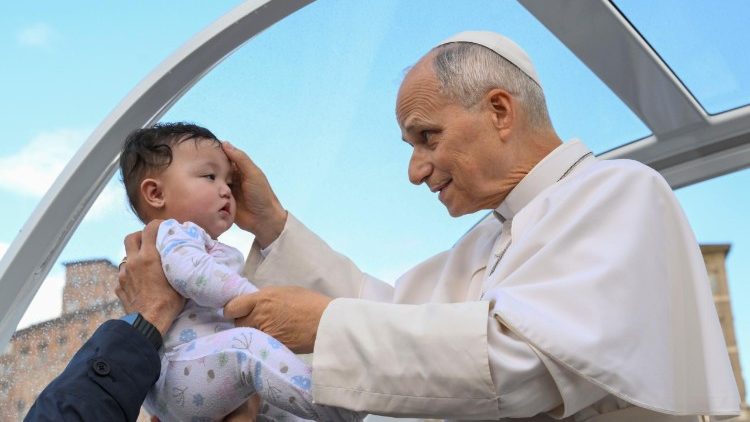 Le Pape XIV tient à la promotion du mariage et de la famille ainsi qu&rsquo;à la protection de la vie dès sa conception